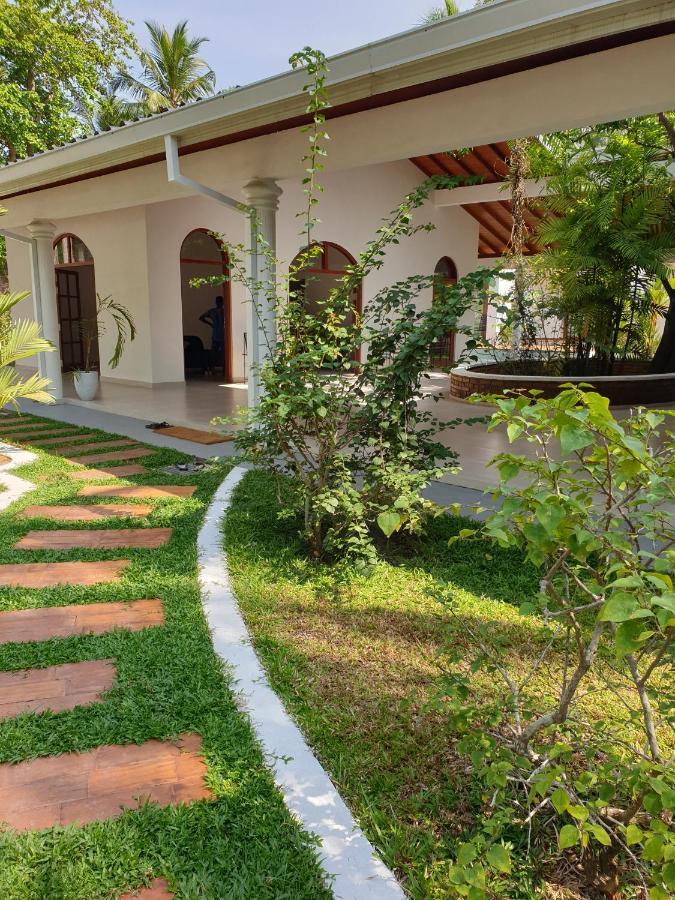 Bella Vita Aluthgama Exteriér fotografie